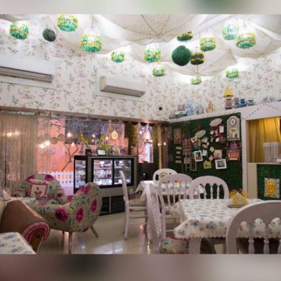 Buttercup Bungalow, Inside Cappuccino Blast Restaurant, Lucknow